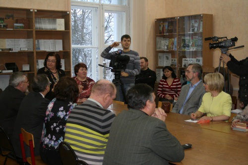 Беседа за круглым столом